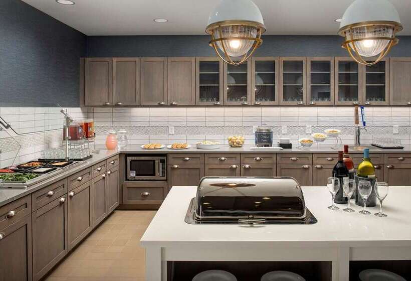 هتل Homewood Suites By Hilton Destin