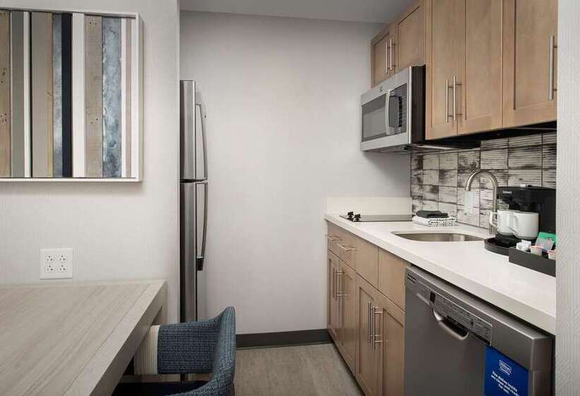 هتل Homewood Suites By Hilton Destin