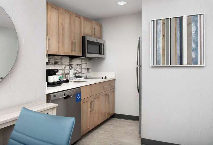 هتل Homewood Suites By Hilton Destin