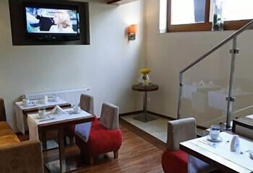 Hotelli Atrium
