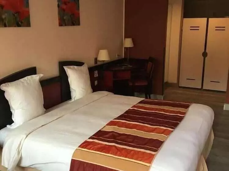 בית מלון כפרי Logis Auberge Des Moissons