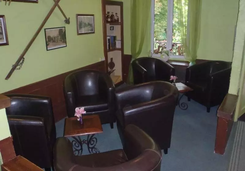 Отель Auberge Le Voutenay