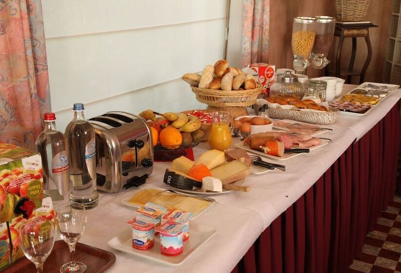 Отель Belvedere