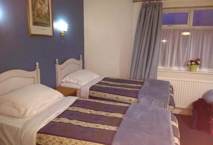 فندق Chadwick House