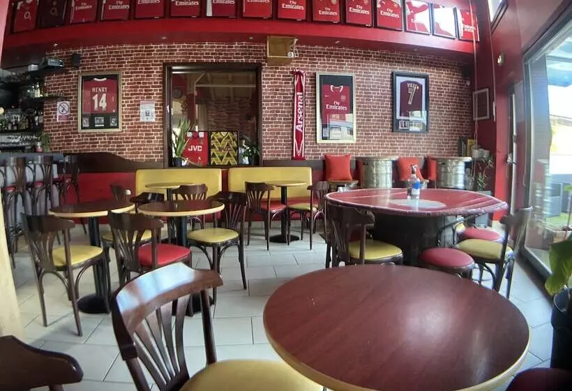 Отель Cour Du Tonnelier