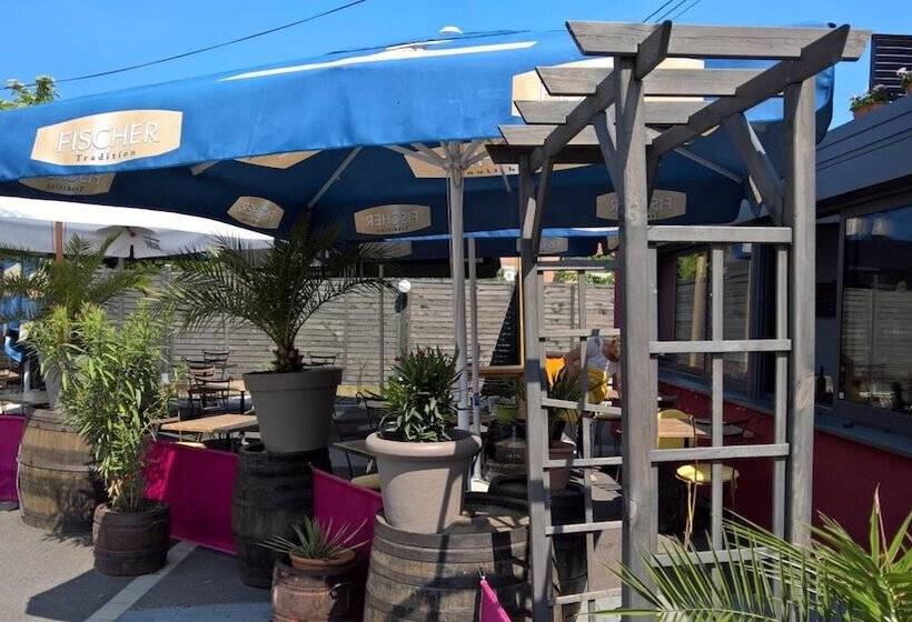 هتل Cour Du Tonnelier