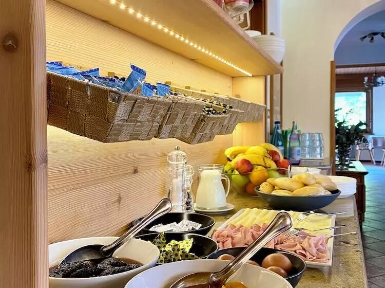 Отель Garni Edy