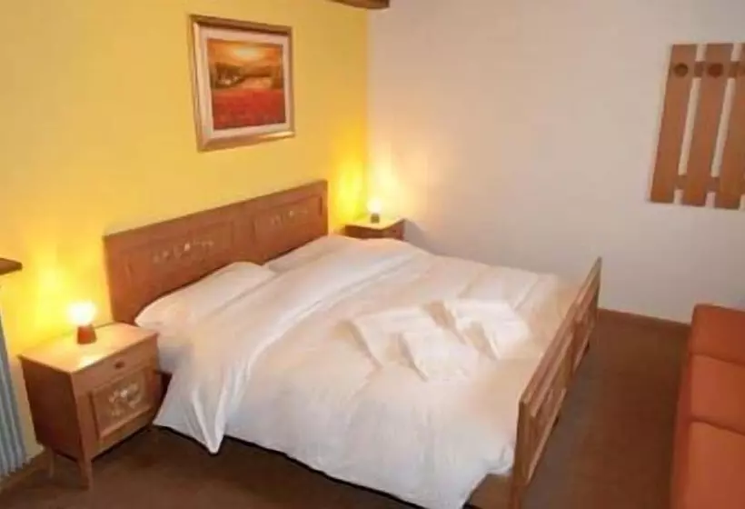 Отель Garni Edy