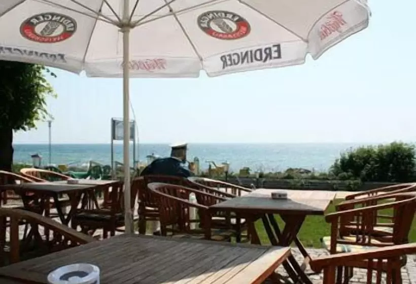 호텔 Hof Sierksdorf