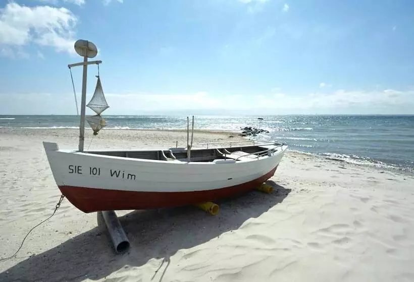 호텔 Hof Sierksdorf