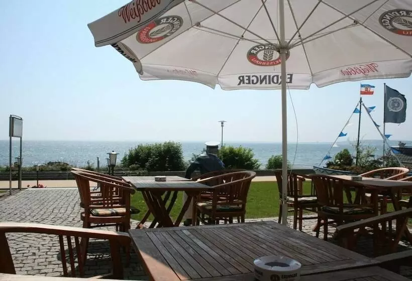 호텔 Hof Sierksdorf