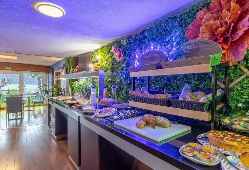 Отель Hôtel Du Poète