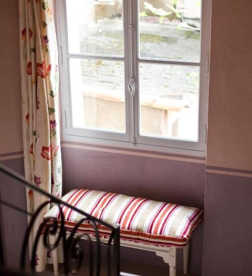 ホテル La Prévôté   Hôtel Particulier & Restaurant