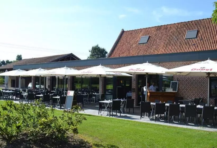 Отель Le Domaine Des Cigognes