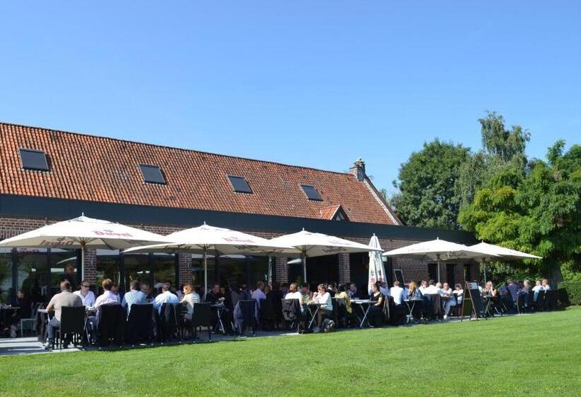 هتل Le Domaine Des Cigognes