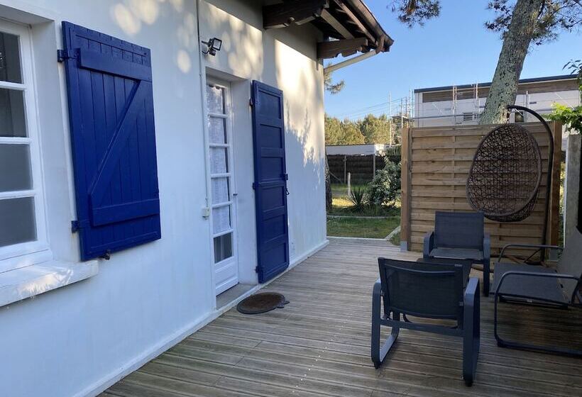 Отель Logis Hôtel Emeraude Des Bois