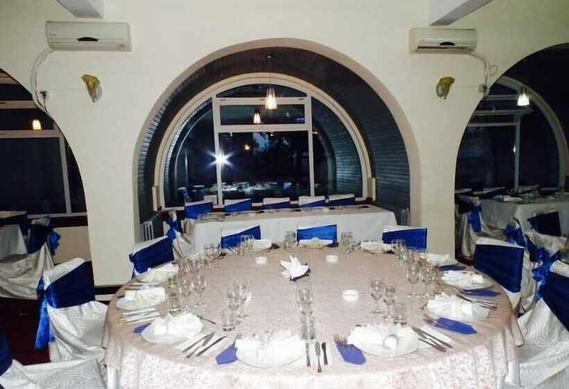 فندق Marea Neagra