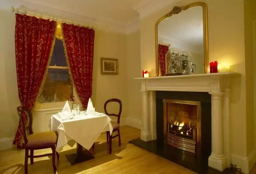 호텔 Maudlins House