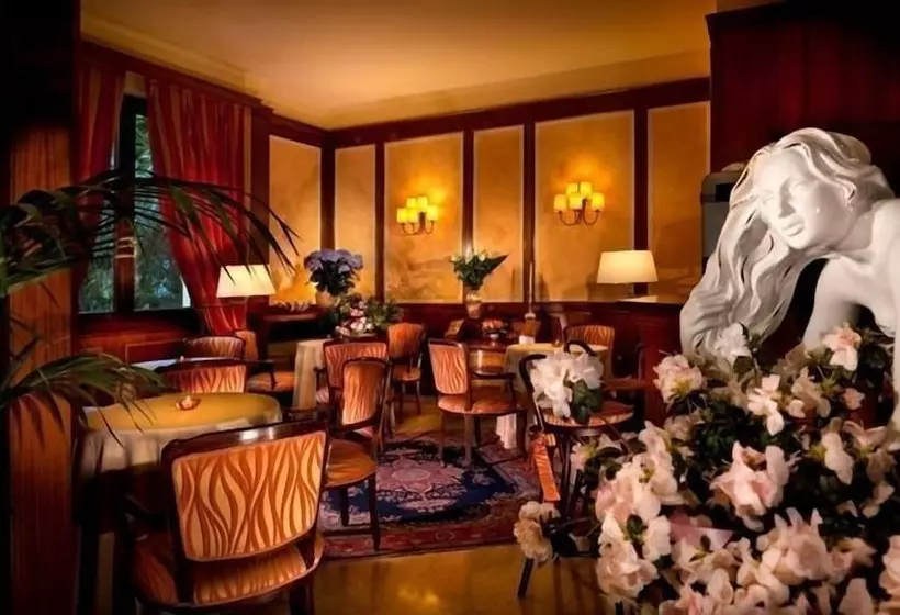 ホテル Parma E Oriente