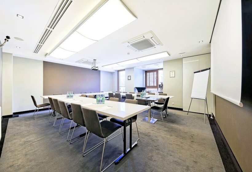 هتل Bayjonn Boutique