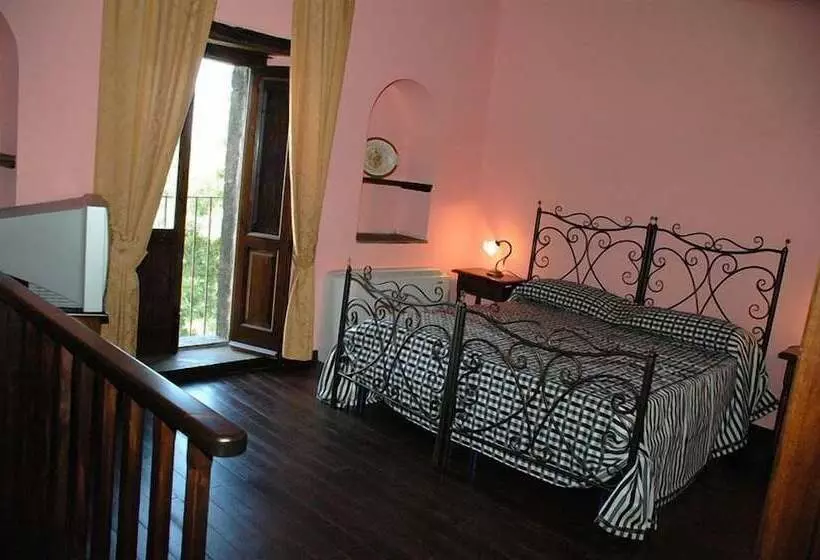 Отель Borgo San Nicolao