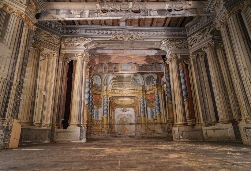 Отель Castello Di Meleto