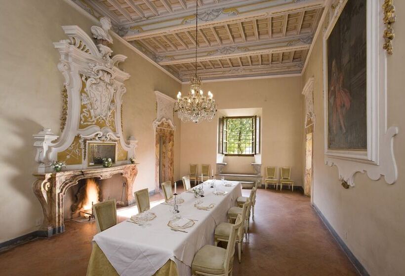 Отель Castello Di Meleto