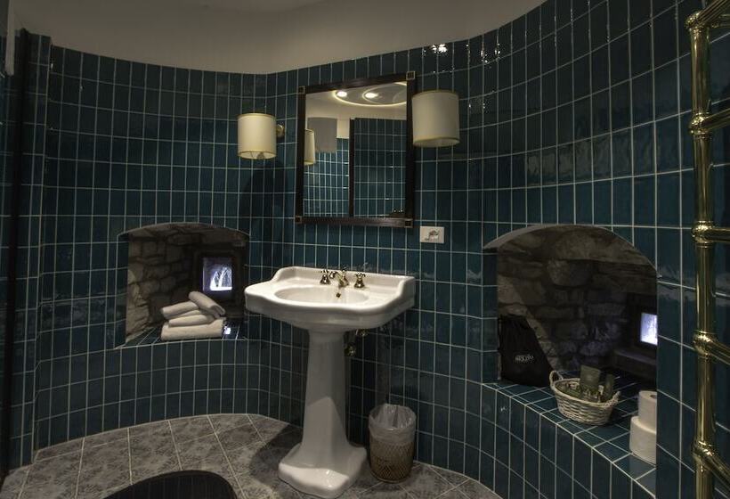 Отель Castello Di Meleto