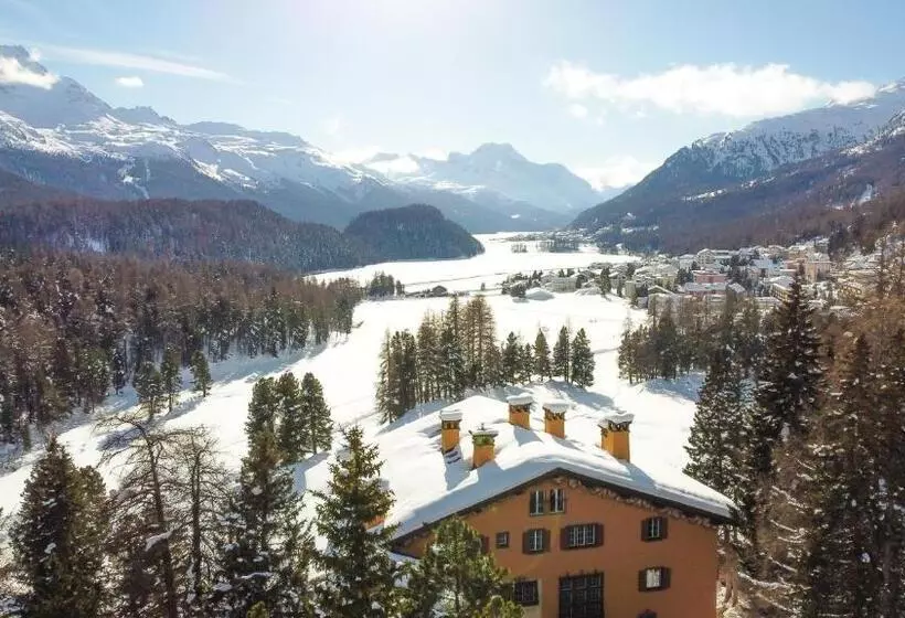 هتل Chesa Spuondas