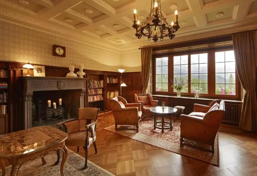 هتل Chesa Spuondas