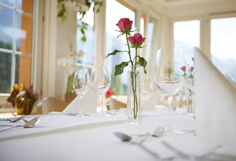 هتل Chesa Spuondas