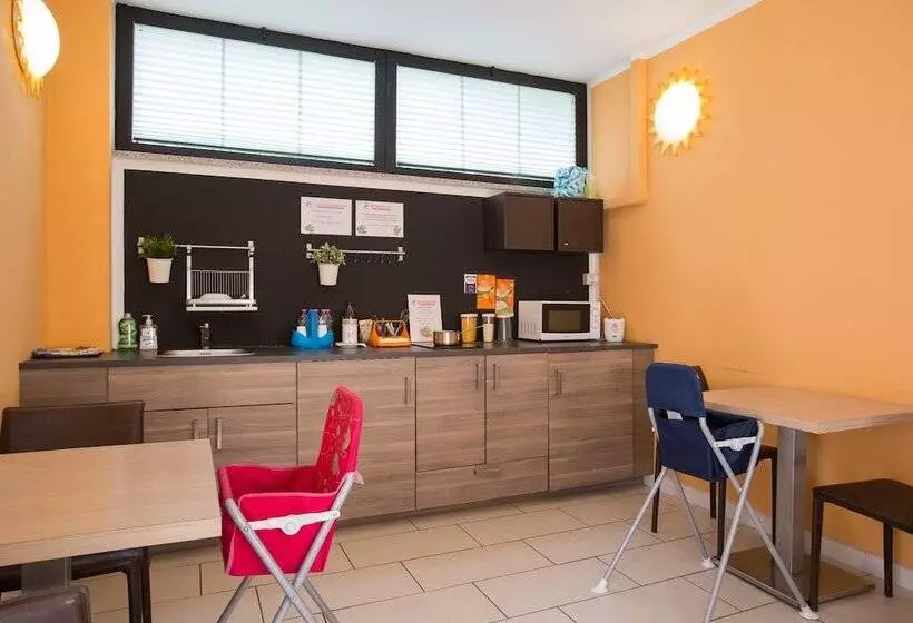 ホテル Color Metropolitan Family