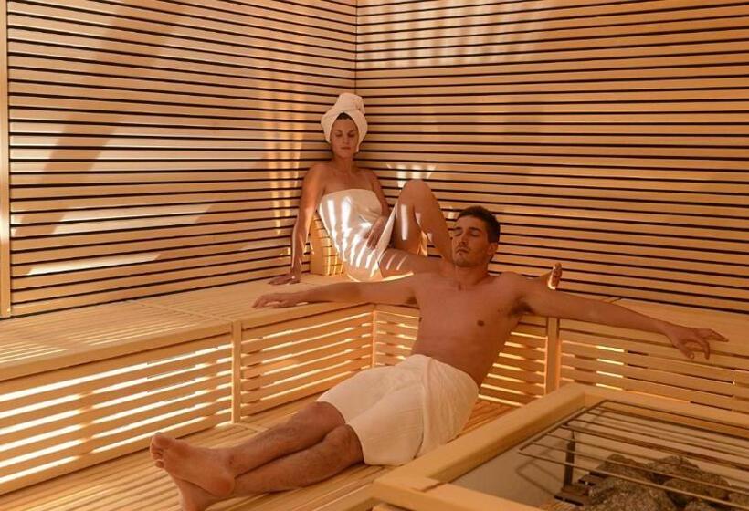 酒店 Corona Dolomites