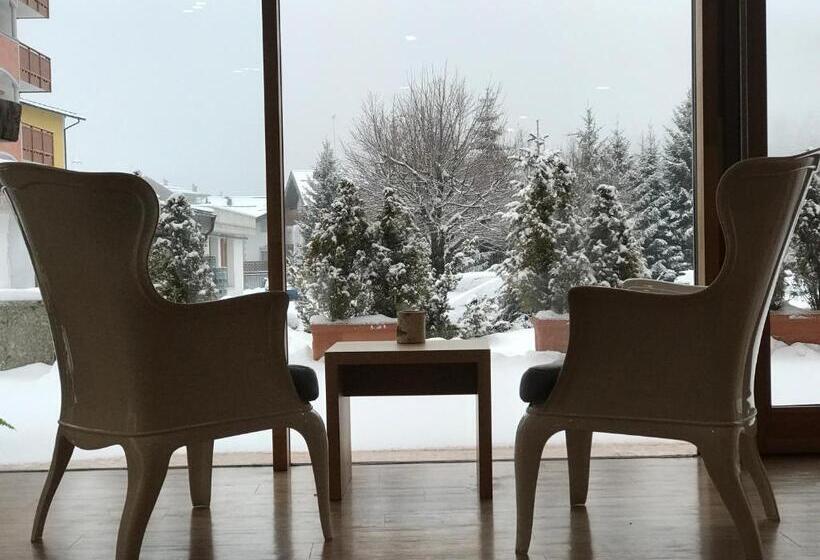 酒店 Corona Dolomites