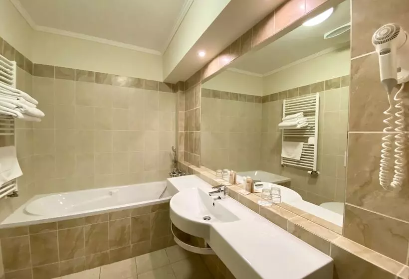 فندق Giovanni Giacomo