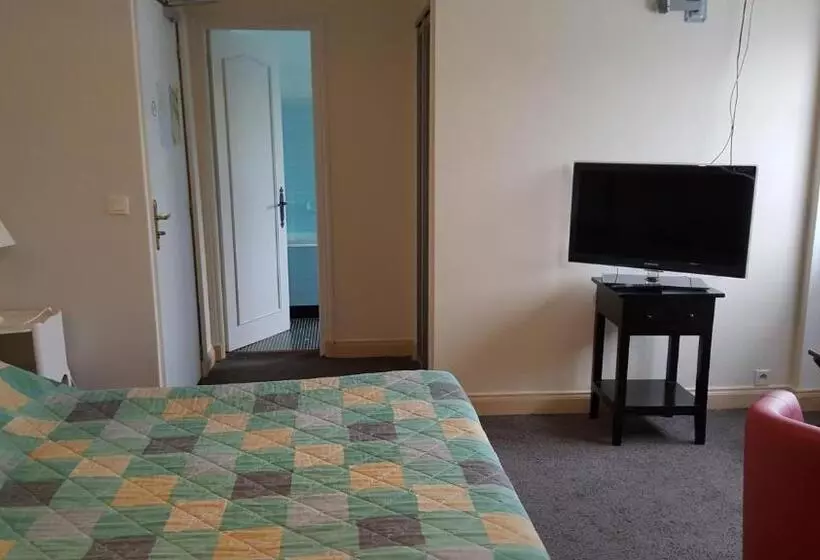 Отель Hôtel Du Puy D Alon