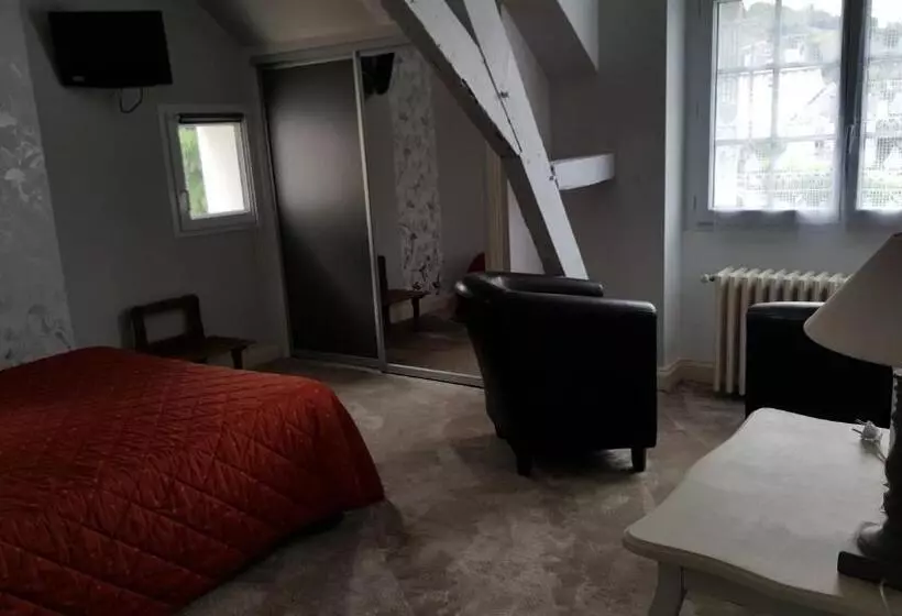 Отель Hôtel Du Puy D Alon