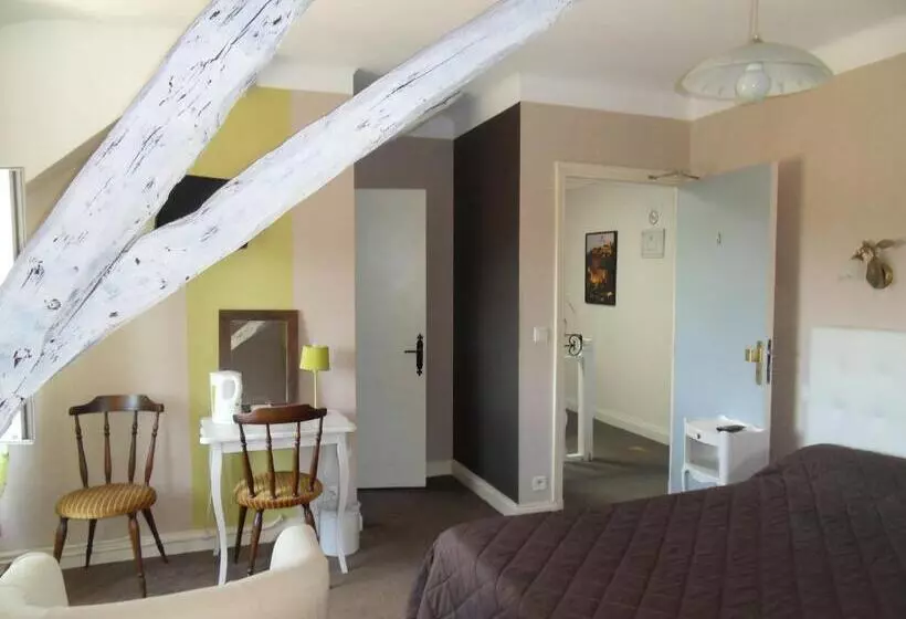 Отель Hôtel Du Puy D Alon