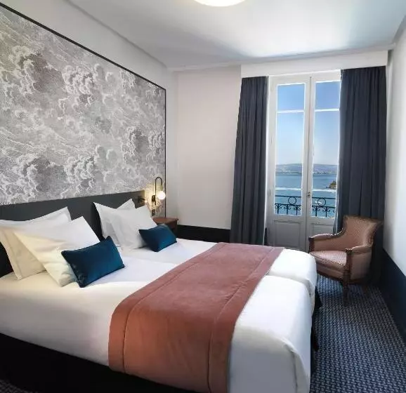 Отель Le Palace De Menthon