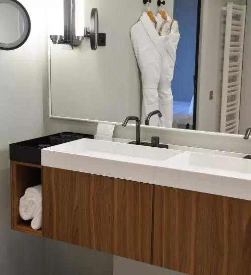 Отель Le Palace De Menthon