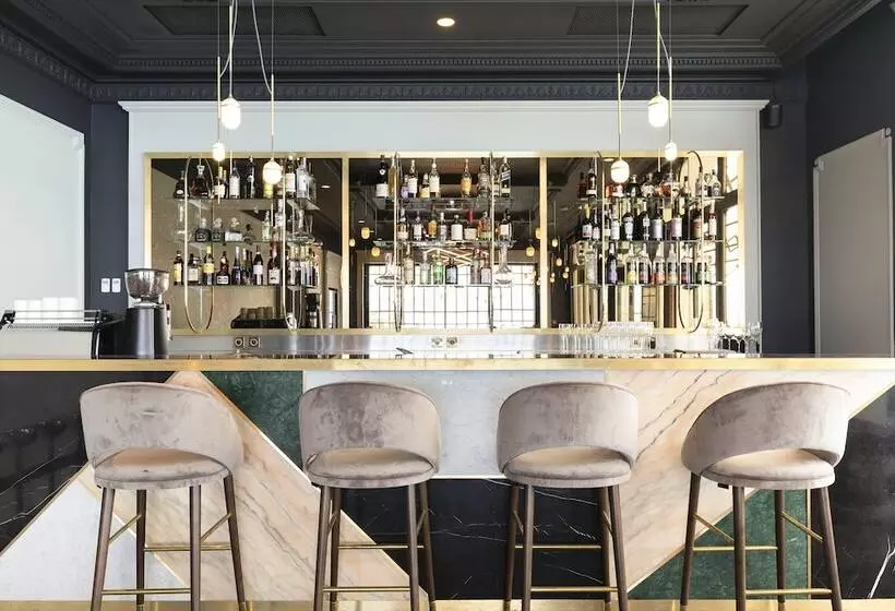 Отель Le Palace De Menthon