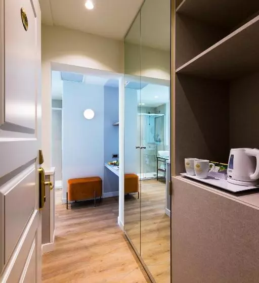 Отель Montecarlo