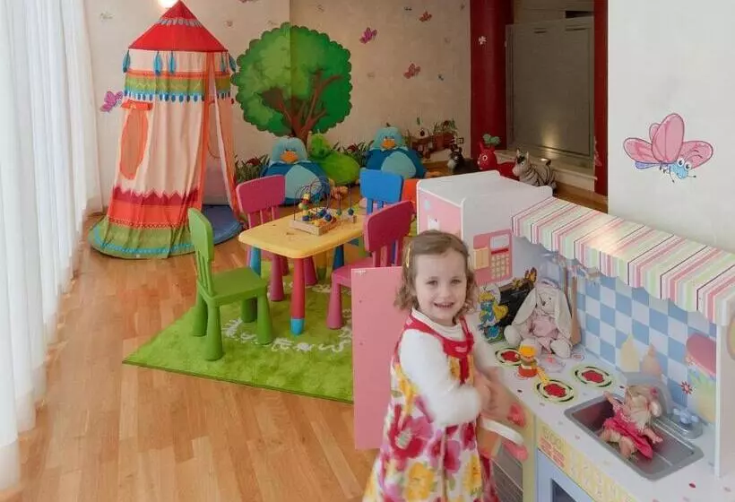 Отель Montecarlo