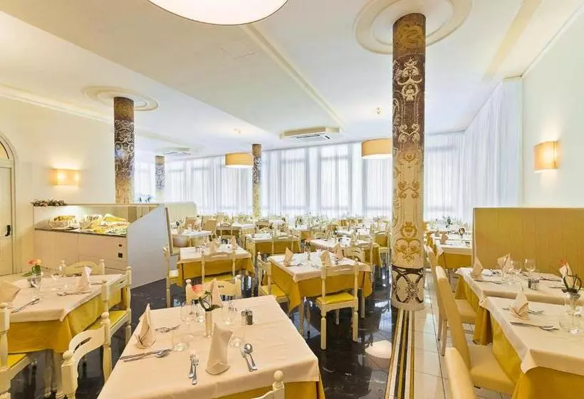 Отель Montecarlo