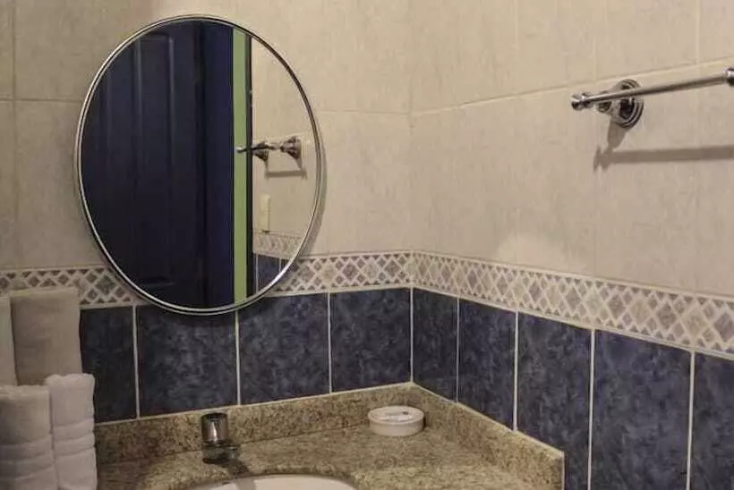 هتل Pousada Beija Flor