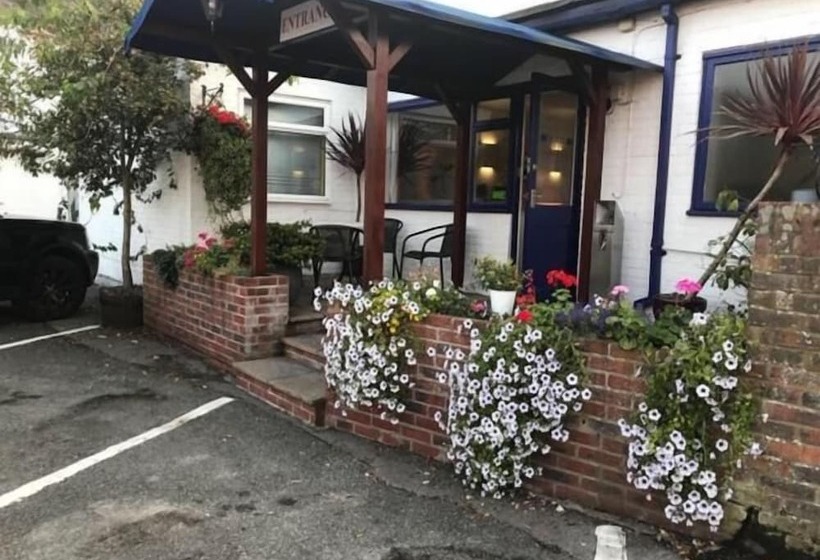 Penny Farthing Hotel & Cottages