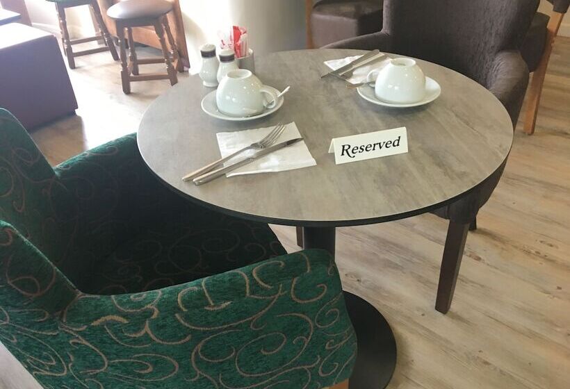 Penny Farthing Hotel & Cottages