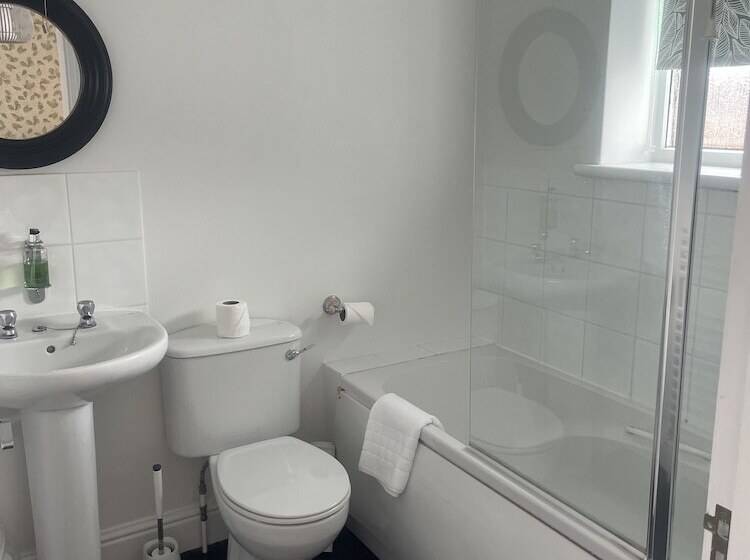 Penny Farthing Hotel & Cottages