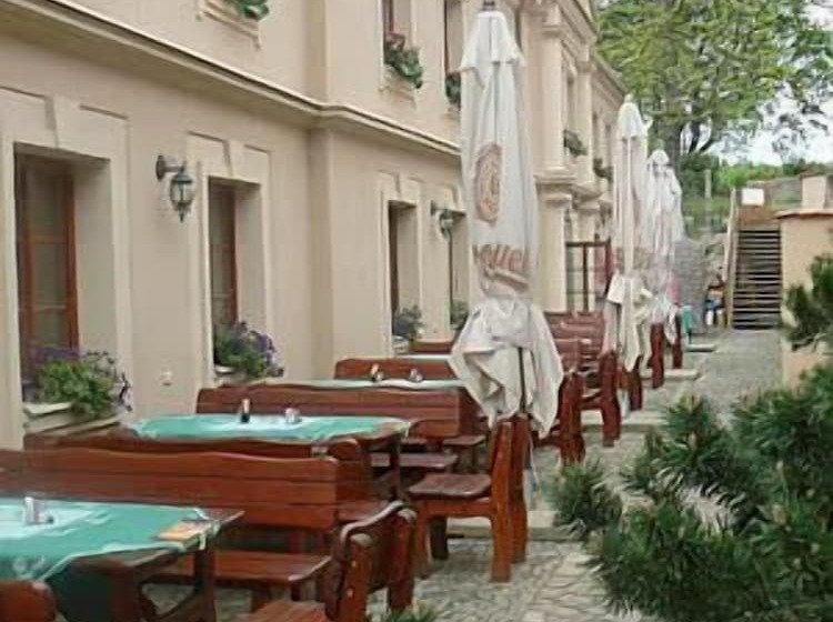 Panzió Mahleruv Penzion Na Hradbach