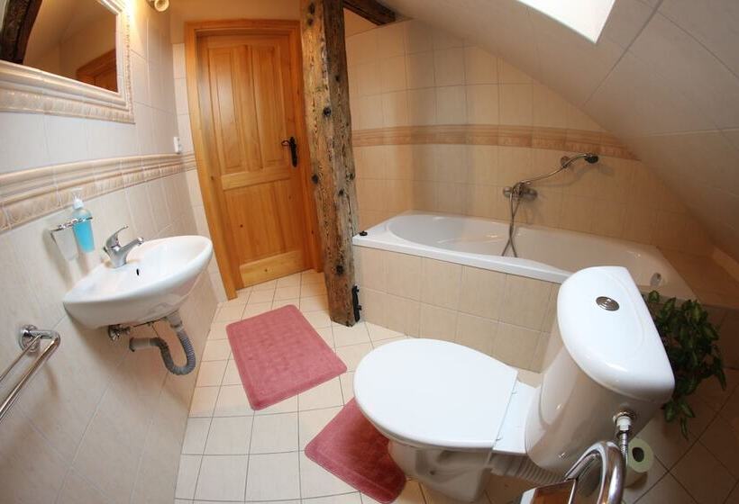 Panzió Mahleruv Penzion Na Hradbach